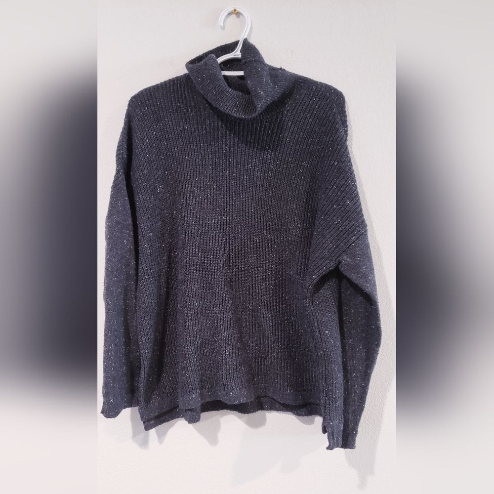 J Jill grey turtleneck sweater size large
